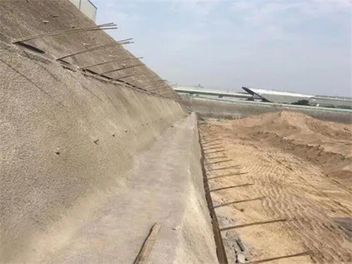 衡南河道边坡加固